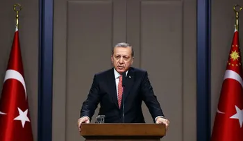 Erdogan declara que el Ejército turco entró en Siria para derrocar a Assad