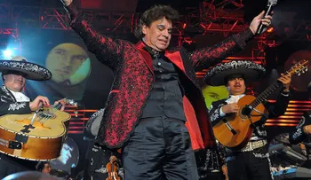 Un recuerdo de el divo de Juárez: 10 canciones memorables de Juan Gabriel