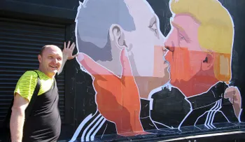 ¿A quién beneficia que Vladimir Putin se entrometa en las elecciones de EE.UU.?
