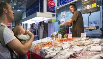 Comer pescado en el embarazo mejora el desarrollo cognitivo del niño