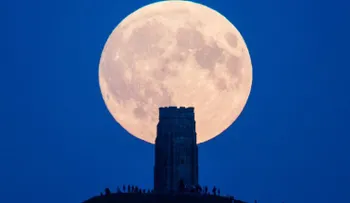 Este mes de noviembre podrás ver la superluna más grande en casi 70 años