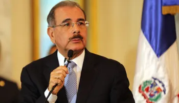 Danilo Medina aprueba modificación al reglamento de mercado de valores