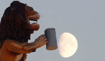 Un gran trago para la humanidad: la cerveza lunar pronto podría ser una realidad