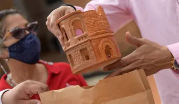 Escuela Taller Santo Domingo presenta exposición bazar "Colores, Formas y Texturas"