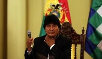 Evo Morales dice que "invasión europea" de 1492 trajo "muerte" y "saqueo"