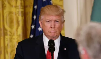 Donald Trump: â??Director del FBI me aseguró que no estaba siendo investigado sobre Rusiaâ?