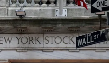 Wall Street cierra con pérdidas por alza del petróleo y salto de los rendimientos del Tesoro