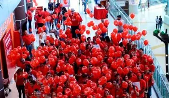 Colectan sangre en actividad por el Día de Donantes de Sangre