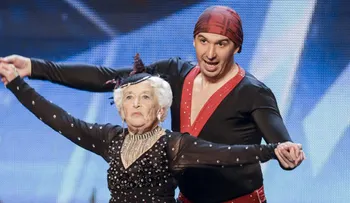 Abuela de 80 años es humillada en público 