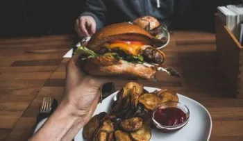 Científicos descubren por error medicamento que permitiría comer todo sin engordar