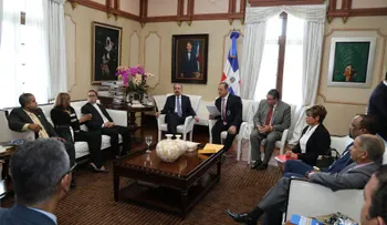 Presidente Medina se reúne con líderes de la provincia de San Pedro de Macorís