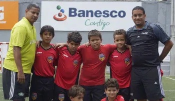 Saint Thomas School y Domingo Savio/SDB clasifican a cuatro de finales torneo infantil â??Copa de Fútbol Banescoâ?