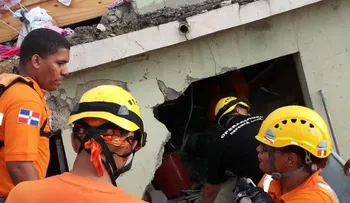 Defensa Civil cree hay dos personas atrapadas por explosión de planta de gas