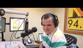 Venezolana le entra a Michi Marín