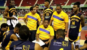 Mauricio Báez busca el 3-0;  SC contrata a Liz