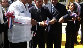 Presidente Medina inaugura sistema de parqueo computarizado