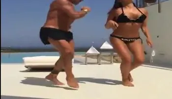 Un abuelo arrasa en las redes 