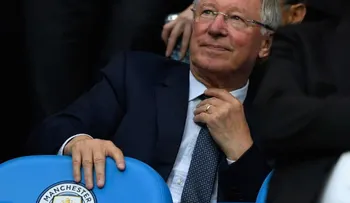 Sir Alex Ferguson, exentrenador del Manchester United, operado por hemorragia cerebral