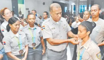 Policía asciende  a Vásquez, Pirón y Silvestre