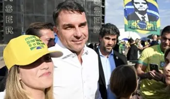 Flávio Bolsonaro promete nombrar al menos cinco jueces del Supremo y declarar la guerra al narcotráfico