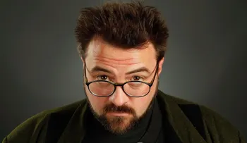 El cineasta Kevin Smith sobrevive a un ataque "masivo" al corazón