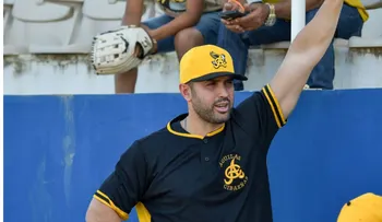 "Pipe" Urueta llega a las Águilas con la corona entre ceja y ceja