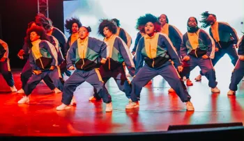 Núcleo Extremo celebra su show de graduación 'Urban Monster' con 140 bailarines en escena