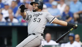 Melky Cabrera regresa a los Reales de Kansas City
