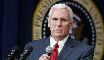 Pence ofrecerá "incentivos" a los militares venezolanos que "den la espalda a Maduro"