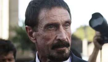 John McAfee: Las armas electromagnéticas amenazan de muerte al 90% de los estadounidenses