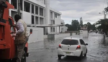 Fotos: Calles de la capital inundadas por las lluvias