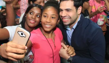 Roberto Angel Salcedo publica fotos para responder criticas por imagen alterada