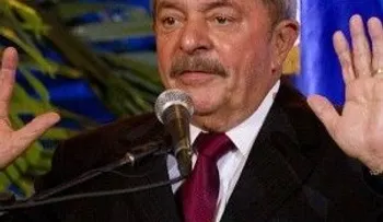 Lula declara voluntariamente en la Fiscalía