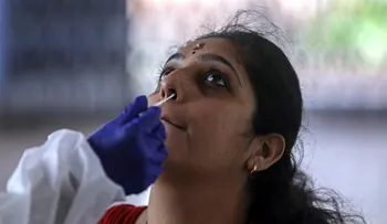 Un remedio tradicional para tratar la COVID-19 desata polémica en la India