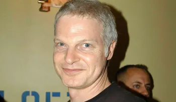 Muere Steve Bing, el productor de "The Polar Express", al caer de rascacielos