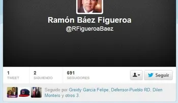 Ramón Báez Figueroa tiene cuenta en Twitter