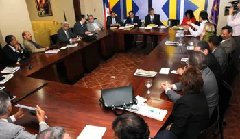 Miembros del CP del PLD reunido en Casa Presidencial 