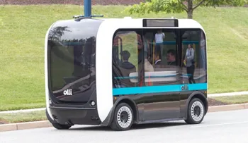 Este bus eléctrico habla y se maneja solo