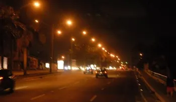 Edesur rehabilita alumbrado en la autopista 30 de Mayo