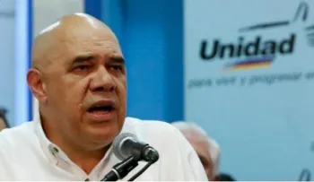Oposición denuncia "arremetida brutal" contra medios en Venezuela