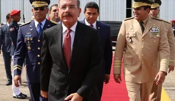 Danilo Medina sale hacia Guatemala para participar en traspaso de mando 