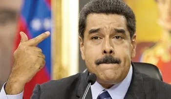 Maduro presenta amparo contra directivos del Congreso por "usurpación de funciones"