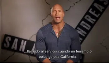 La Roca envía emotivo saludo a los bomberos