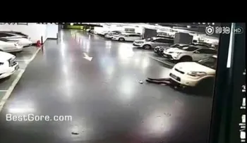 FUERTES IMÁGENES: Atropellada por su propio coche
