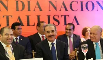 Detallista reconocen al presidente Medina