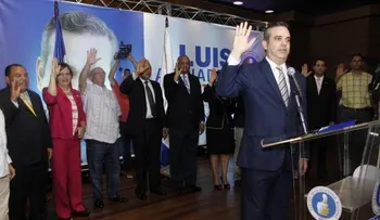 Abinader juramenta Comando de Campaña; consultará a sociedad sobre plan de gobierno