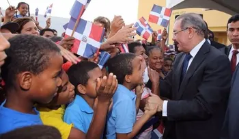 5 nuevas escuelas inaugurada por el presidente Medina 