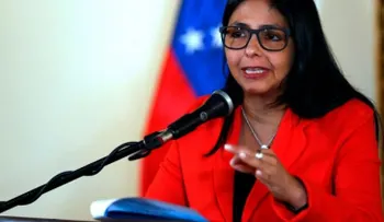 Delcy Rodríguez entrega al Parlasur un informe de la â??violencia opositoraâ?