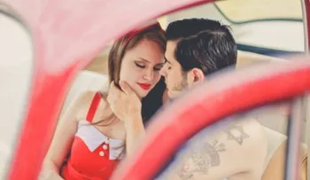 Los hombres besan así, cuando están enamorados