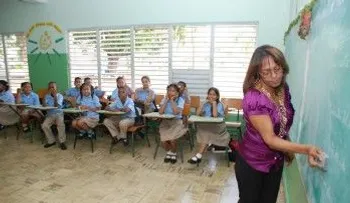 Ministerio de Educación suspende la docencia este jueves en todo el territorio nacional